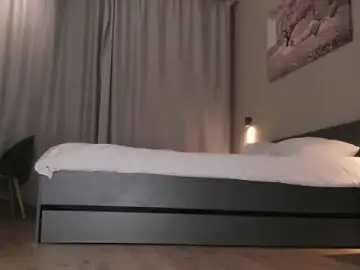 Stripchat Free Live Porn of miraqqwerty