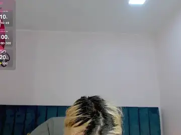 Stripchat Free Porn Cam of april_bunnyy