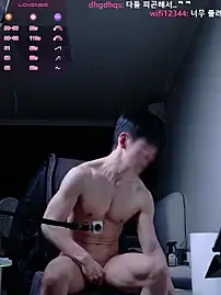 Stripchat Free Porn Cam of koreanboy2341