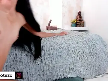 Stripchat Sex Cam of Charlote_zc