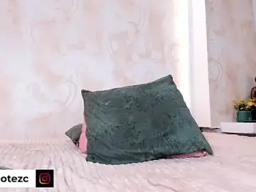 Stripchat Live Porn of Charlote_zc