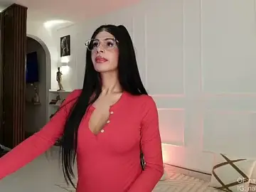 Stripchat Live Sex Cam of NatyHernandez1