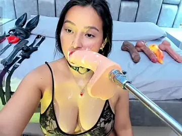 Stripchat Adult Webcam of AniEvans_