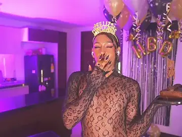 Stripchat Watch Live Sex Cams of AmberRaus