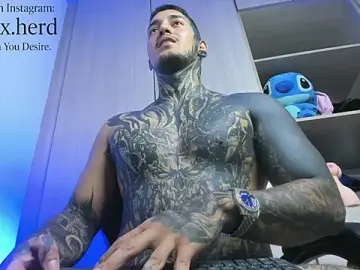 Stripchat Live Sex Cam of JAXXXONHERD