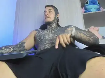 Stripchat Live Sex Cam of JAXXXONHERD