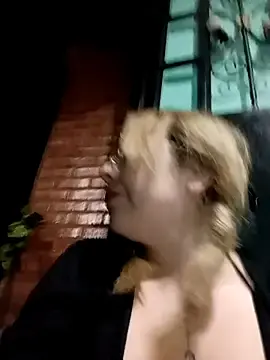 Stripchat Free Live Porn of madelaine-