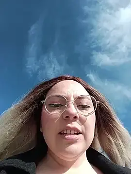 Stripchat Adult Webcam of madelaine-