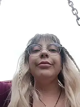 Stripchat Live Sex of madelaine-