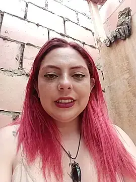 Stripchat Live Sex Cam of madelaine-