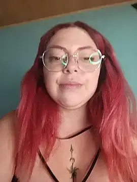 Stripchat Nude Webcam of madelaine-