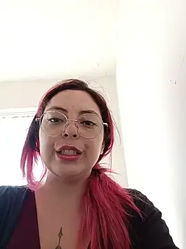 Stripchat Free Porn Cam of madelaine-