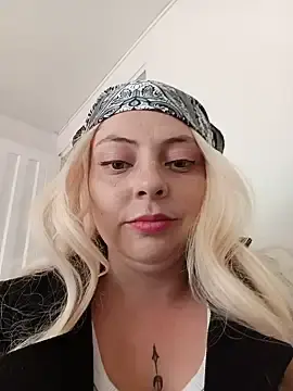Stripchat Private Sex Chat of madelaine-