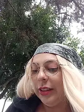 Stripchat Sex Chat of madelaine-