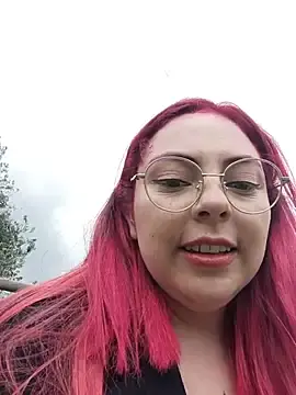 Stripchat Live Sex of madelaine-