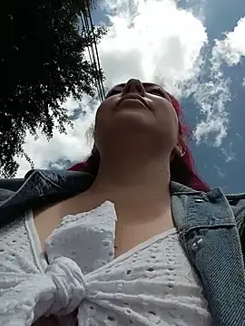 Stripchat Adult Webcam of madelaine-