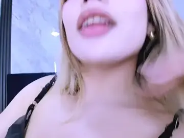 Stripchat Live Porn of Keendall__