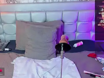 Stripchat Sex Cam of MELODYY_SWEET