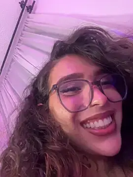 Stripchat Nude Webcam of Samantha_Bernardo