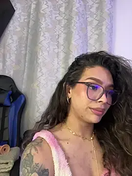 Stripchat Adult Webcams of Samantha_Bernardo