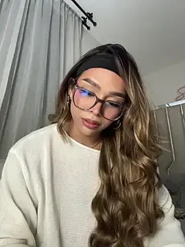 Stripchat Best live sex cam show of Samantha_Bernardo