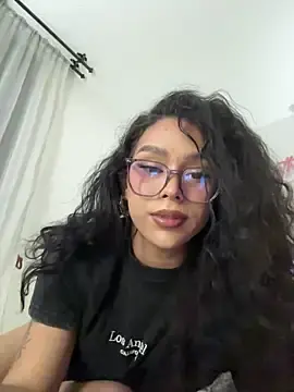 Stripchat Adult Webcams of Samantha_Bernardo