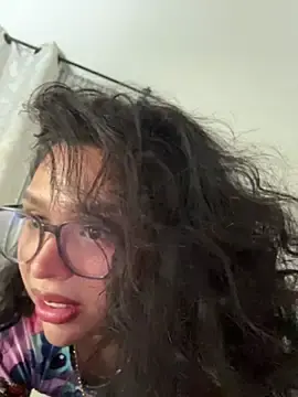 Stripchat Free Porn Cam of Samantha_Bernardo