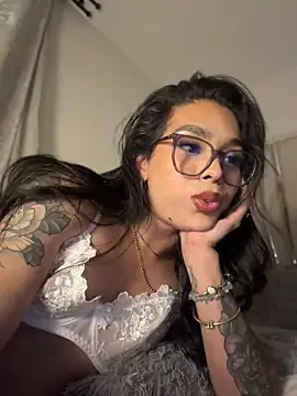 Stripchat Sex Chat of Samantha_Bernardo