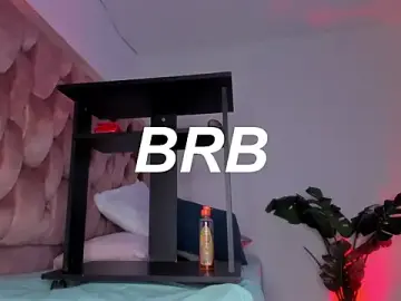 Stripchat Sex Cam of Secret_chells