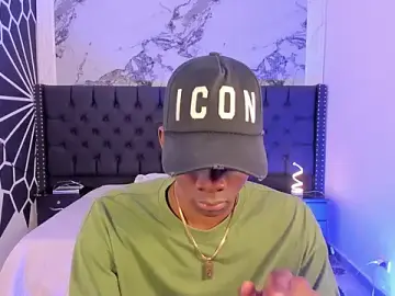 Stripchat Sex Cam of JacksonMuller_