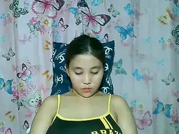 Stripchat Nude Webcam of SexyAsianPussy4u