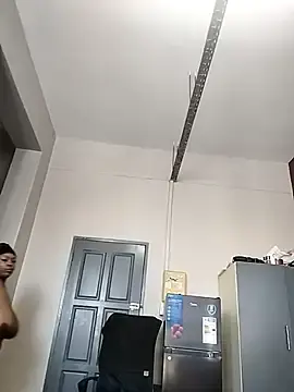Stripchat Live Sex Cam of Sexyroseytitz_00