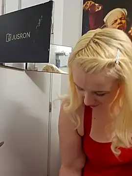 Stripchat Live Sex of VirginDaisy