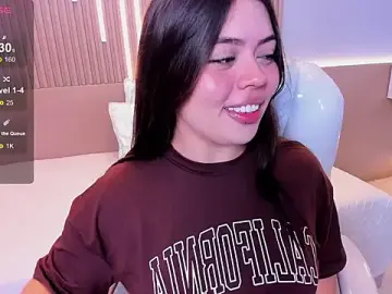 Stripchat Free Porn Cam of Sexy_paradise18_