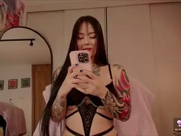 Stripchat Best live sex cam show of Adharaa1_