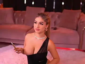 Stripchat Watch Live Sex Cams of BellaNoirre