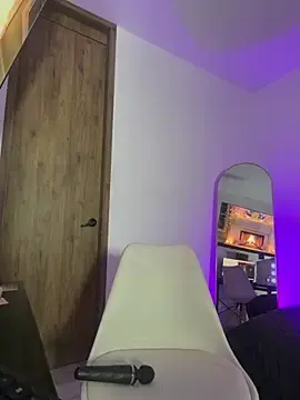 Stripchat Free Porn Cam of Courtney_gonet