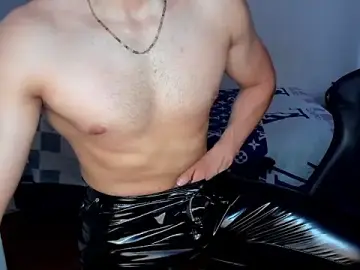 Stripchat Adult Webcam of Tommy_Bred