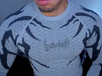 Stripchat Nude Webcam of Tommy_Bred
