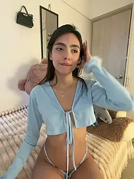 Stripchat Best Webcam of ZaraLuuv