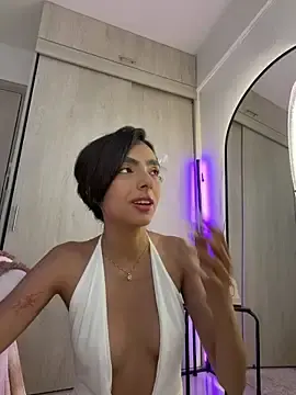 Stripchat Live Porn of ZaraLuuv