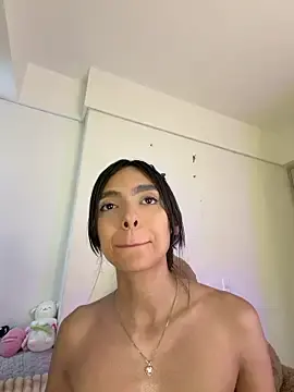 Stripchat Sex Cam of ZaraLuuv