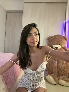 Stripchat Live Sex of ZaraLuuv
