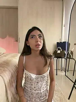 Stripchat Best live sex cam show of ZaraLuuv