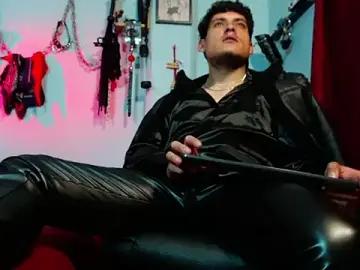 Stripchat Best Webcam of dom2travelersss