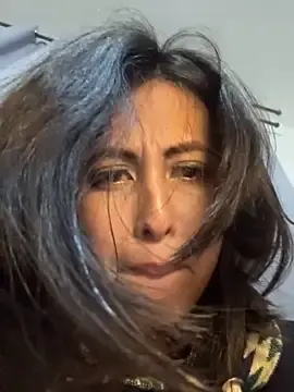 Stripchat Watch Live Sex Cams of Anahi_cake