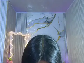 Stripchat Sex Cam of Chiara_tay