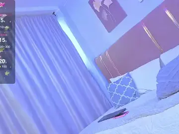 Stripchat Live Sex Cam of SALOME_F0X_