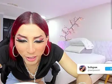 Stripchat Best live sex cam show of charolbruce_1