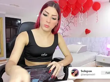 Stripchat Free Live Porn of charolbruce_1